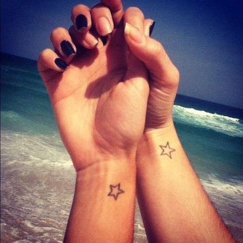 Tatuaggio di coppia con stelle