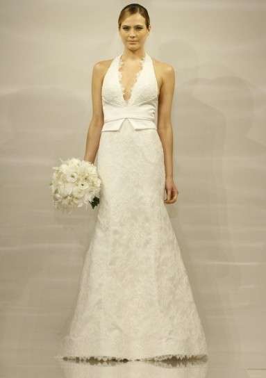 Abito da sposa con scollo a V