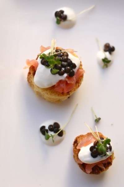 Crostini al salmone