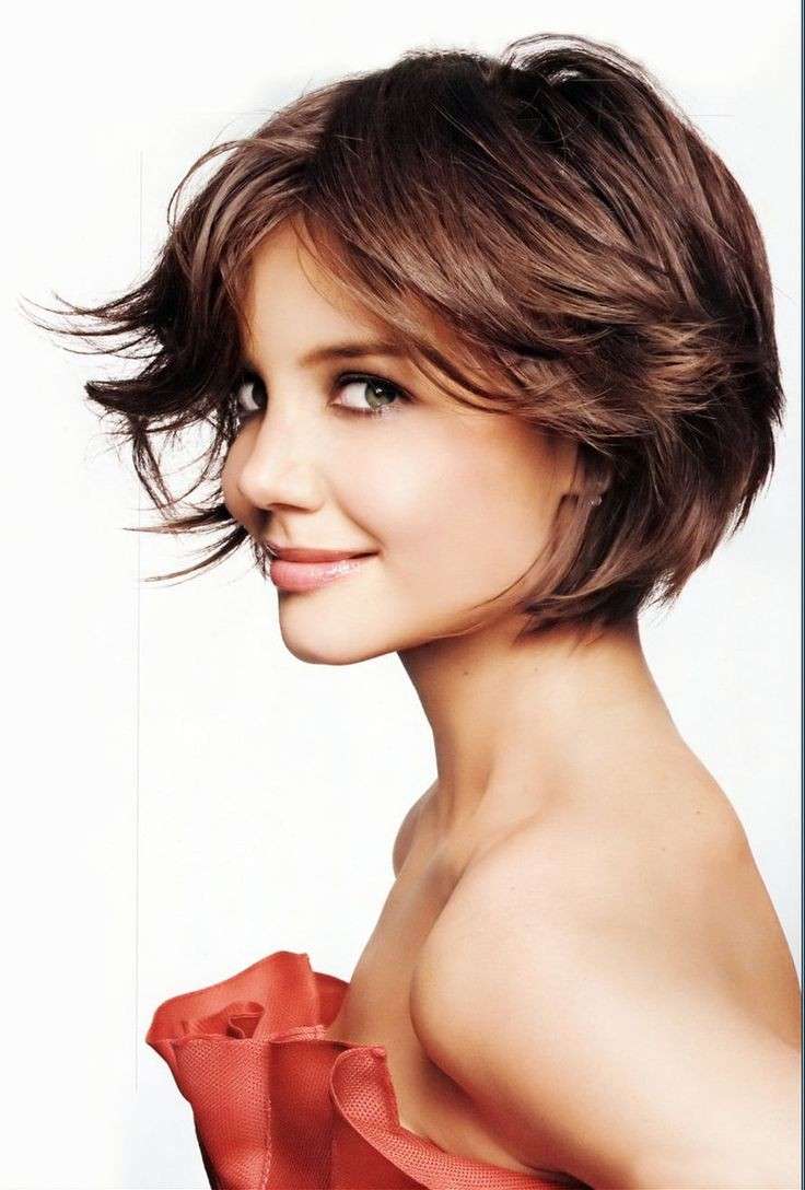 Katie Holmes hairstyle