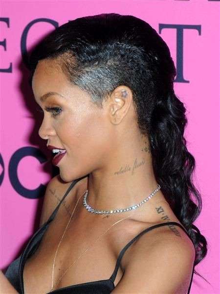 Rihanna tattoo numeri romani
