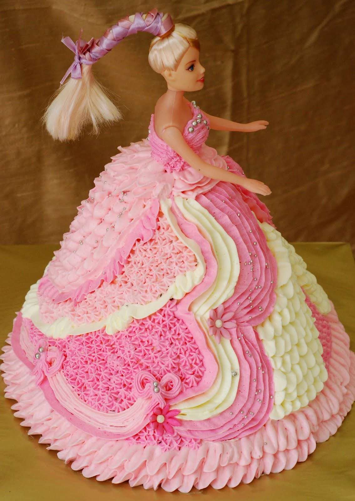 Torta Barbie bianca e rosa
