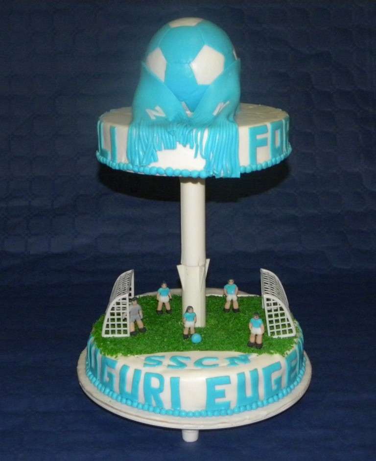 Torta con pallone e stadio