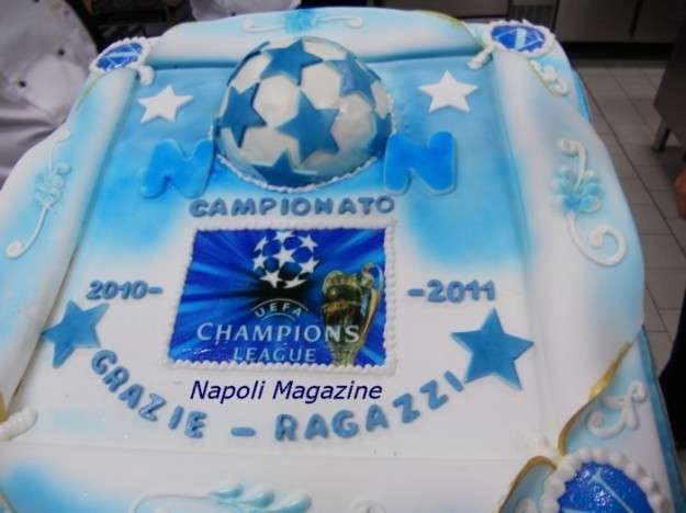 Torta per il Napoli