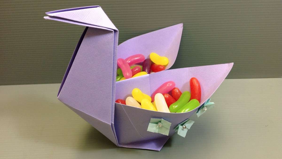 Cigno con origami fai da te per Pasqua