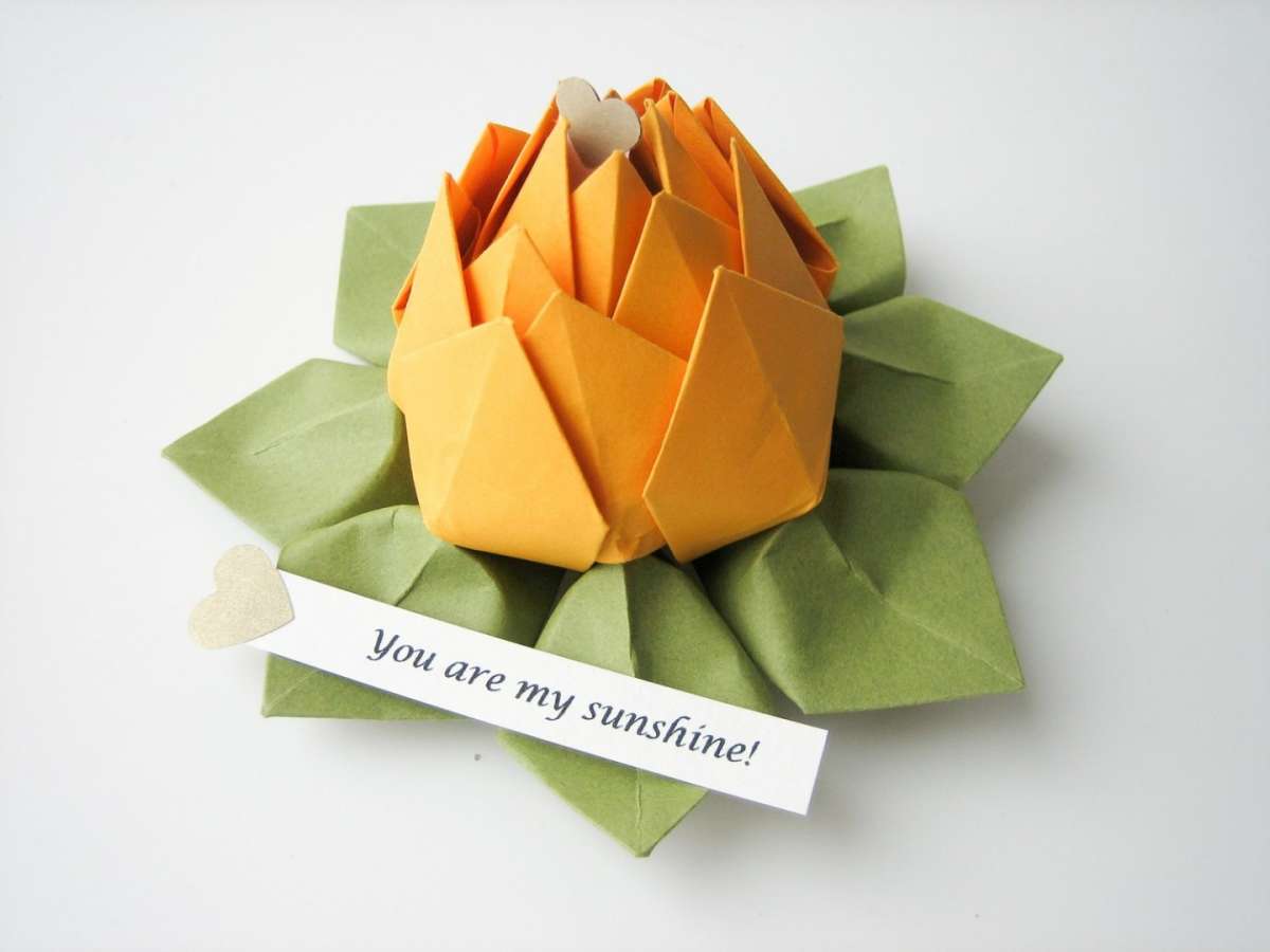 Fiori con origami per Pasqua