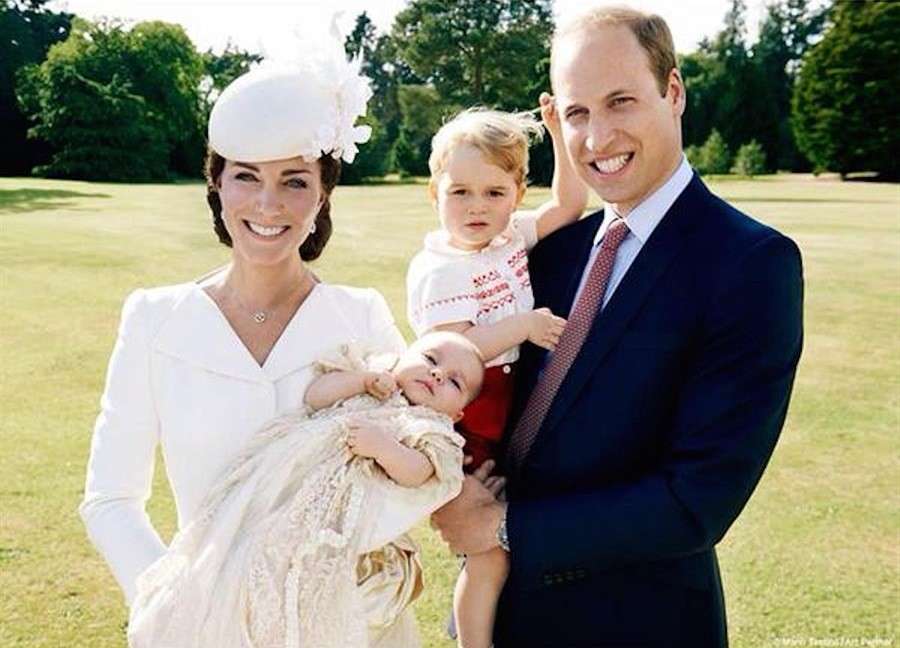 Il principe George con la sua famiglia