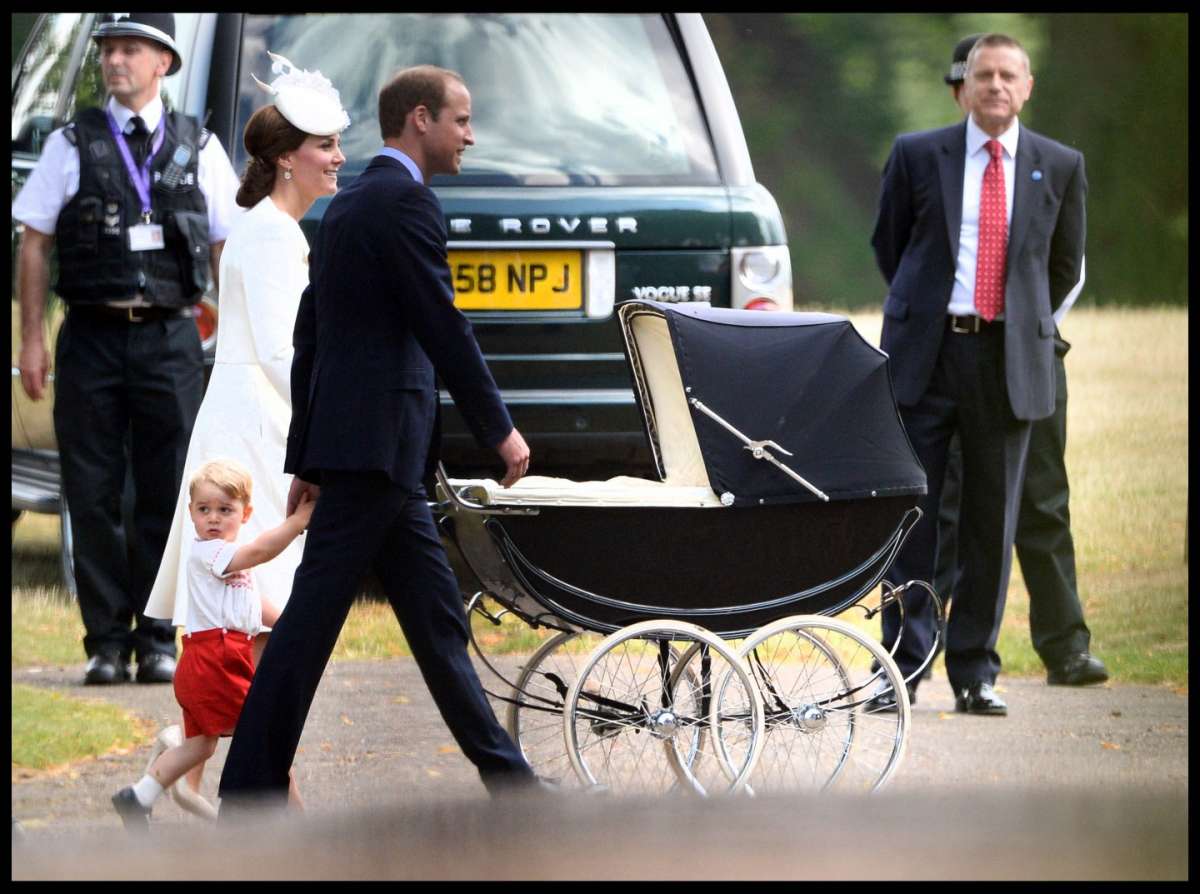 Kate e William con Charlotte e George