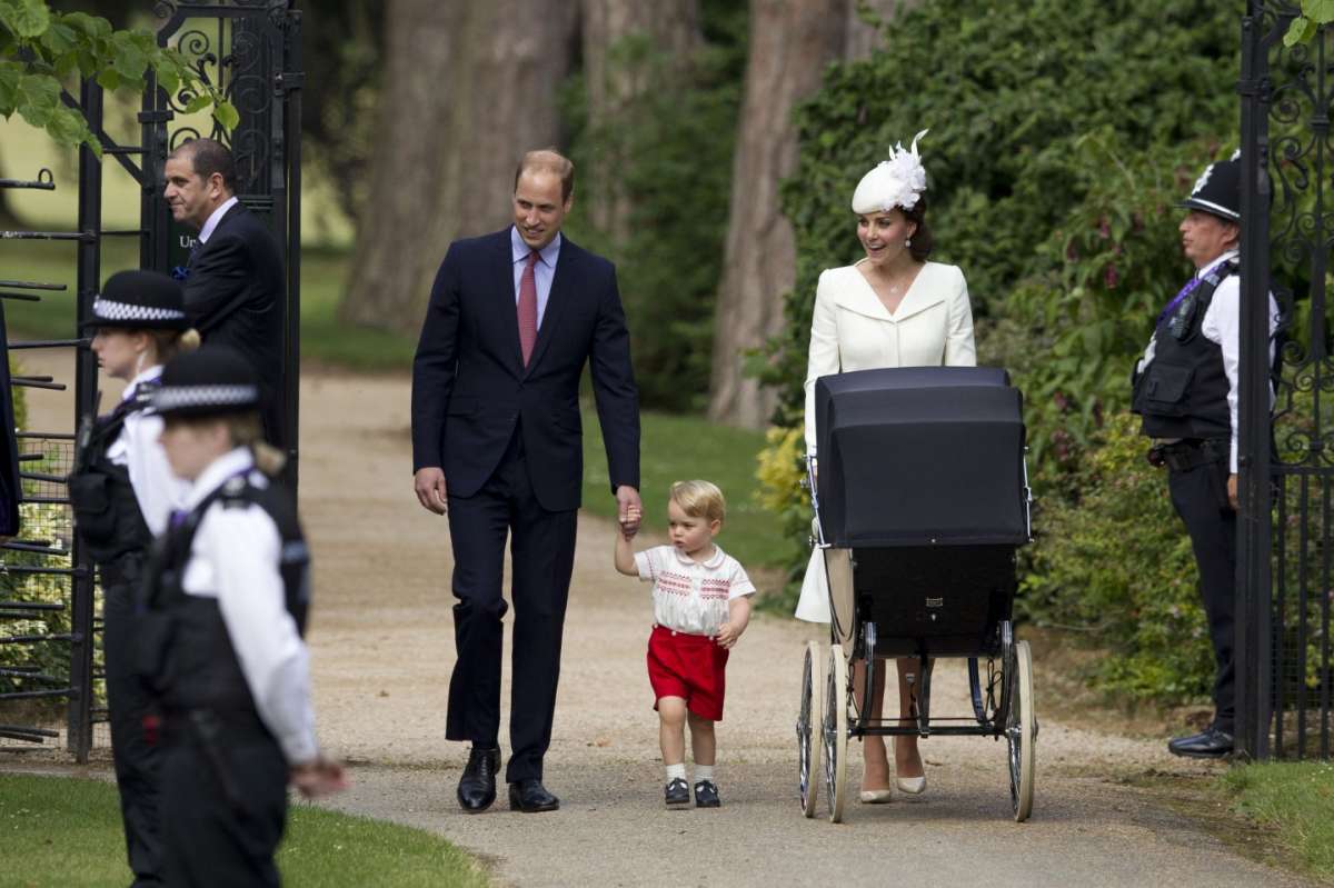 La famiglia reale inglese prima della cerimonia religiosa