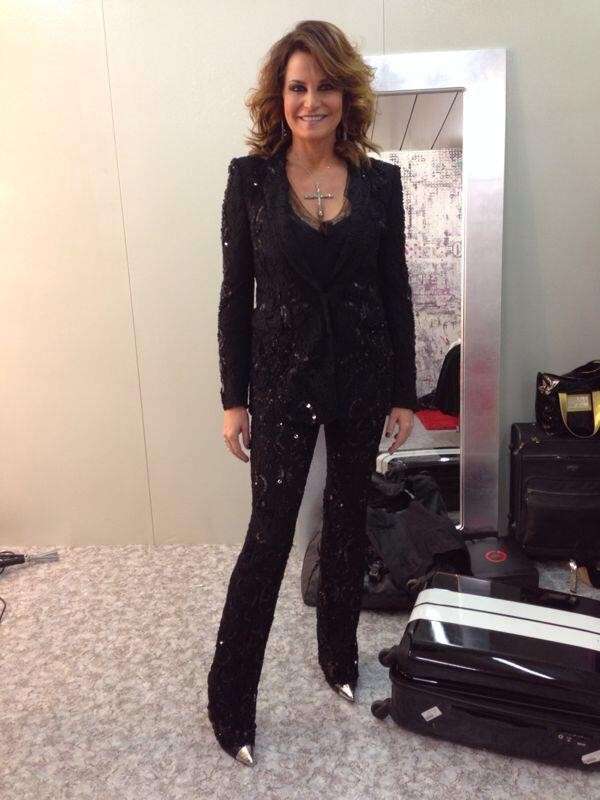 SuperSimo in total black nei camerini di  X Factor