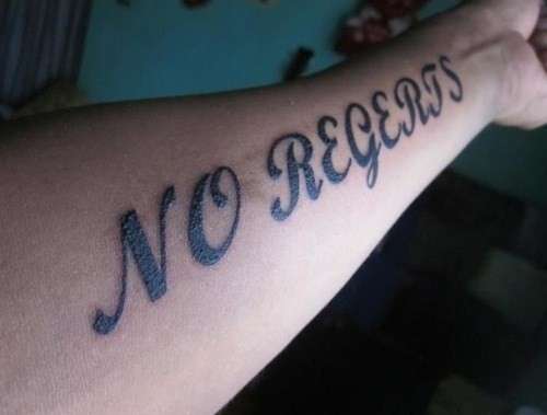 Tatuaggio scritta con errore