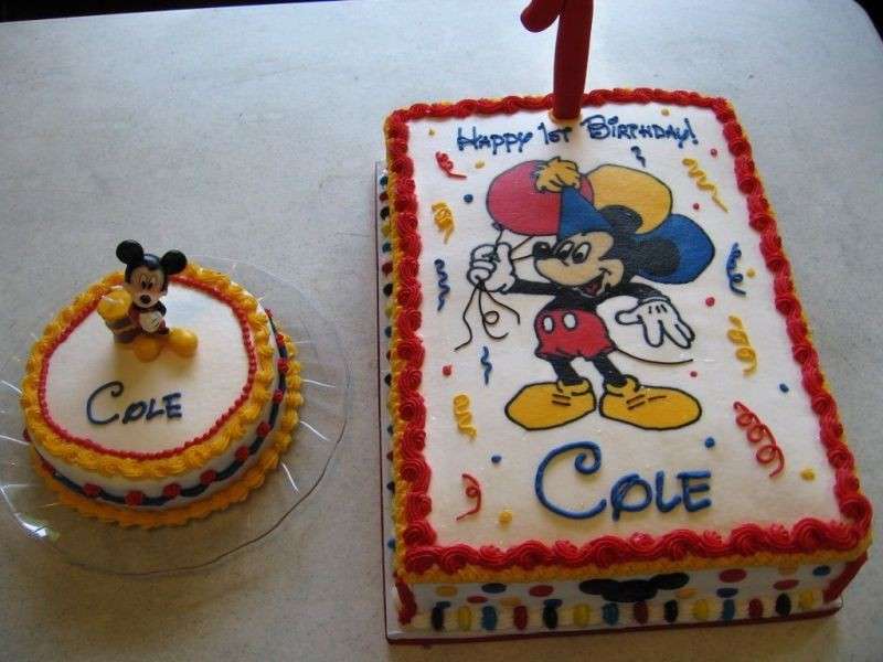 Torta Disney con la panna