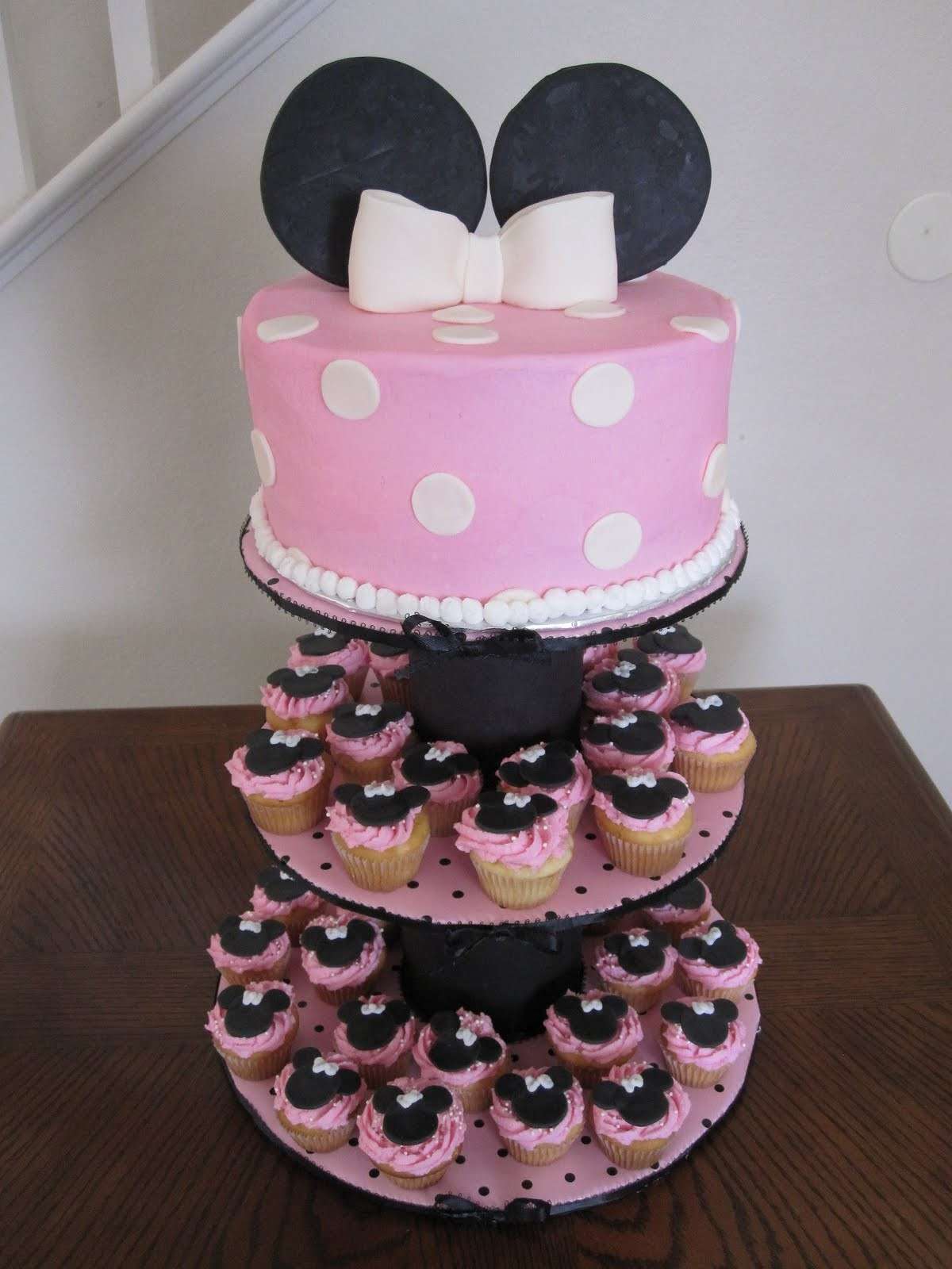 Torta e cupcake di Minnie