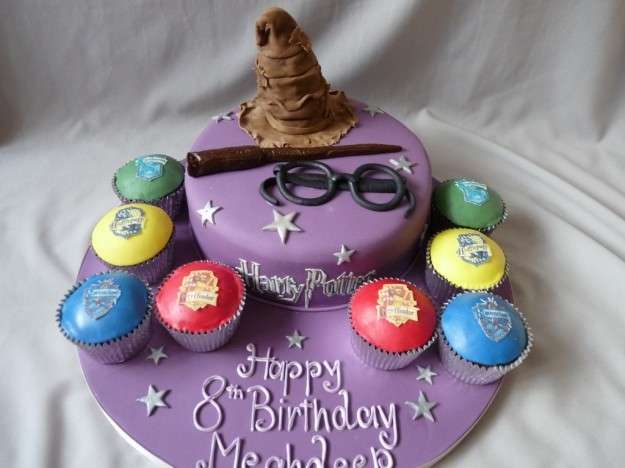 Torta e piccole cupcake di Harry Potter