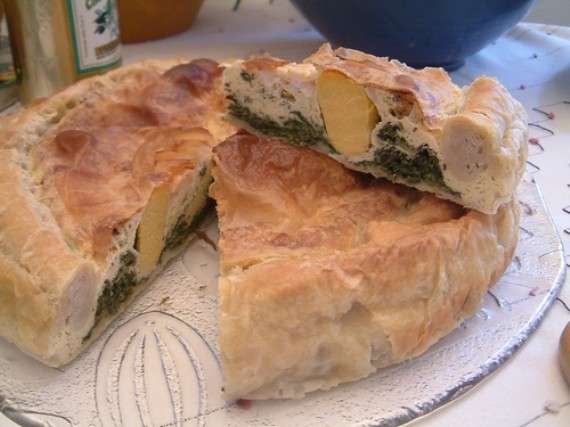 Torta salata farcita