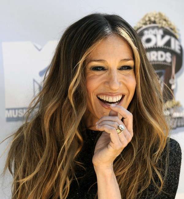 Viso ovale allungato di Sarah Jessica Parker