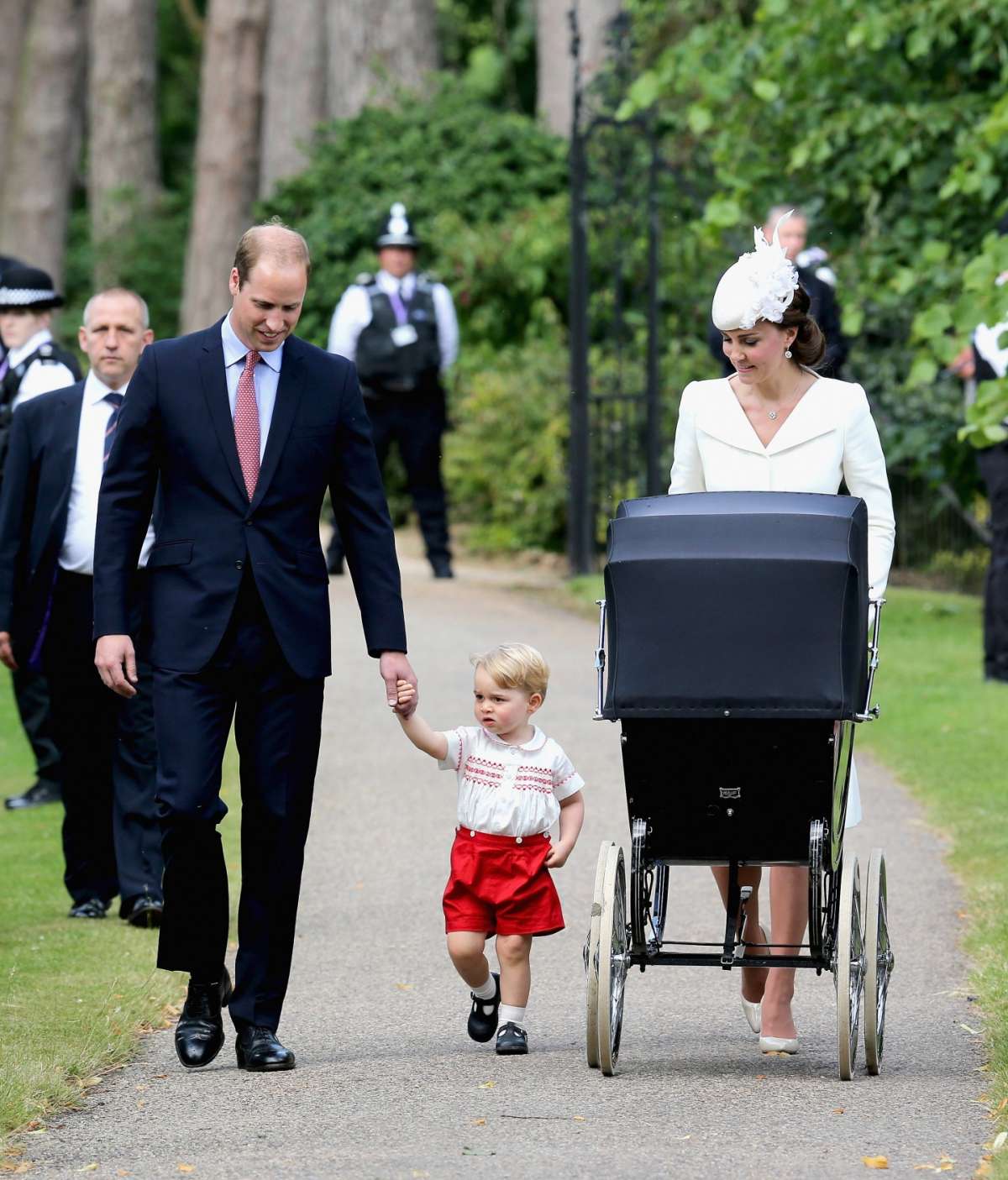 William con George e Kate con Charlotte