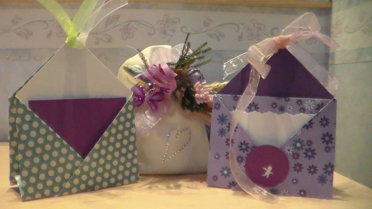 Bigliettini per le bomboniere con gli strass