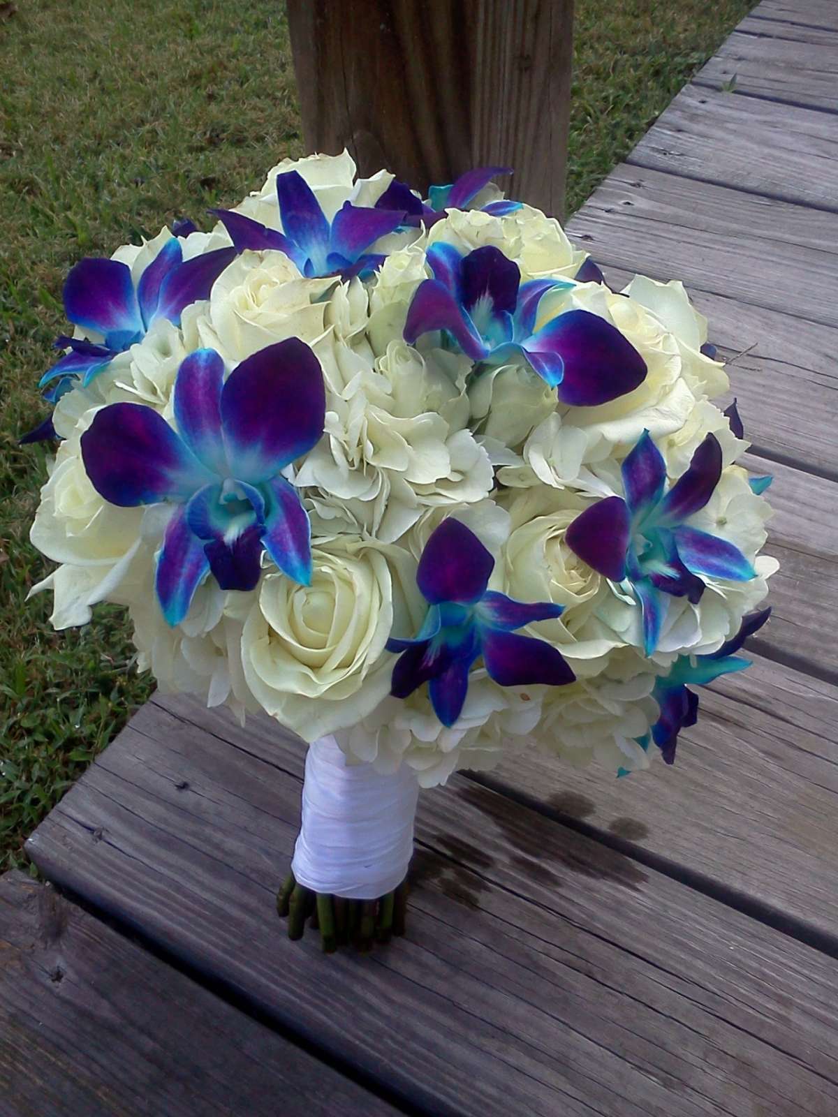 Bouquet azzurro e bianco