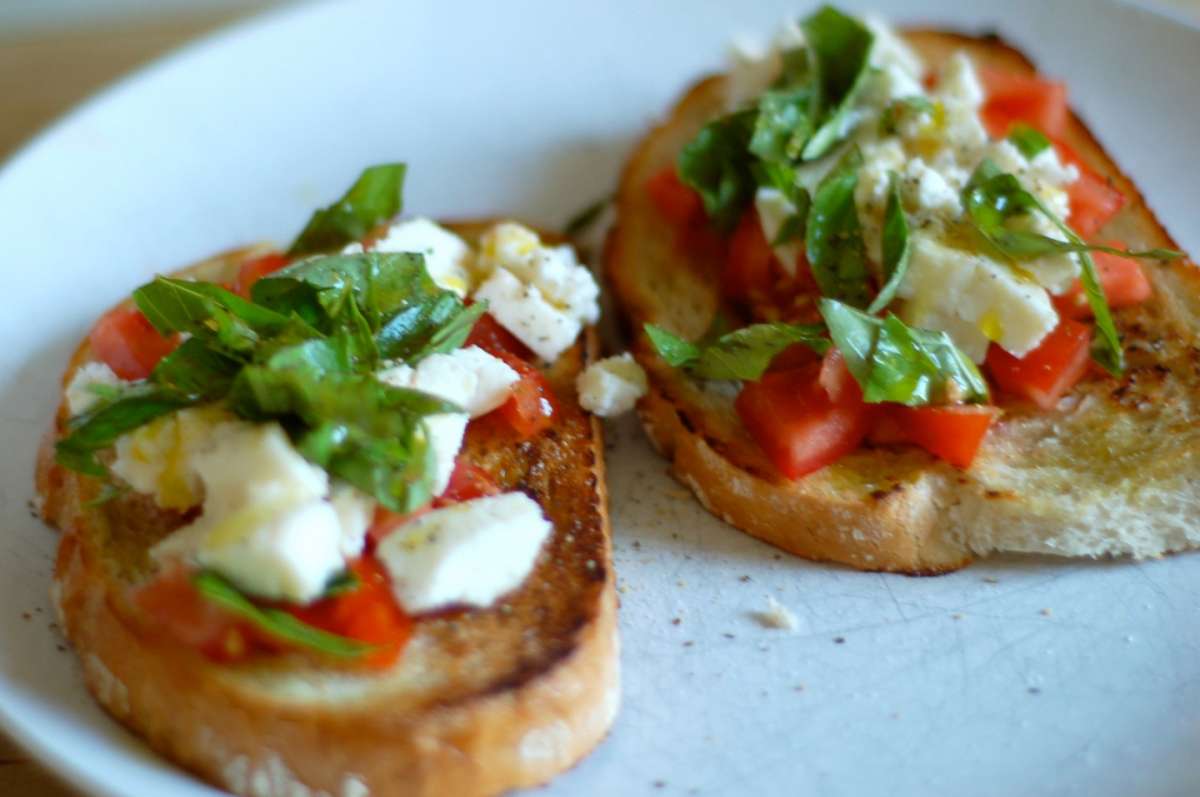 Bruschette con pomodorini