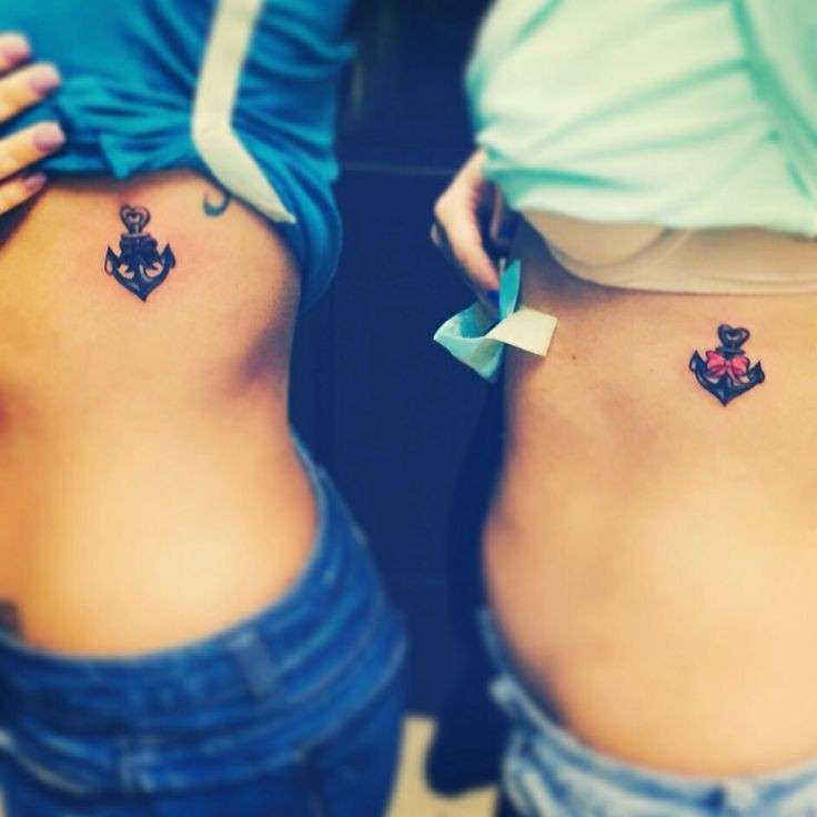 Tatuaggi di coppia per amiche