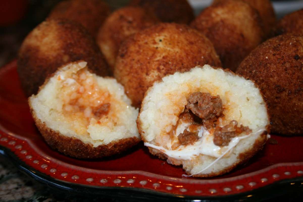 Arancini di riso con carne macinata