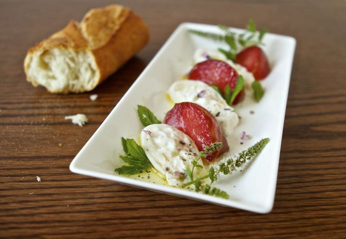 Burrata e pesche