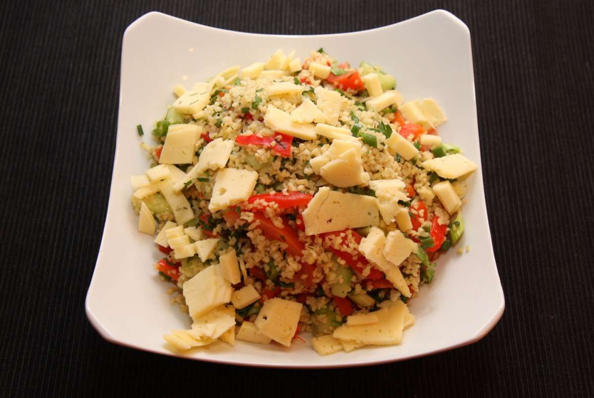Insalata di frumento con formaggio