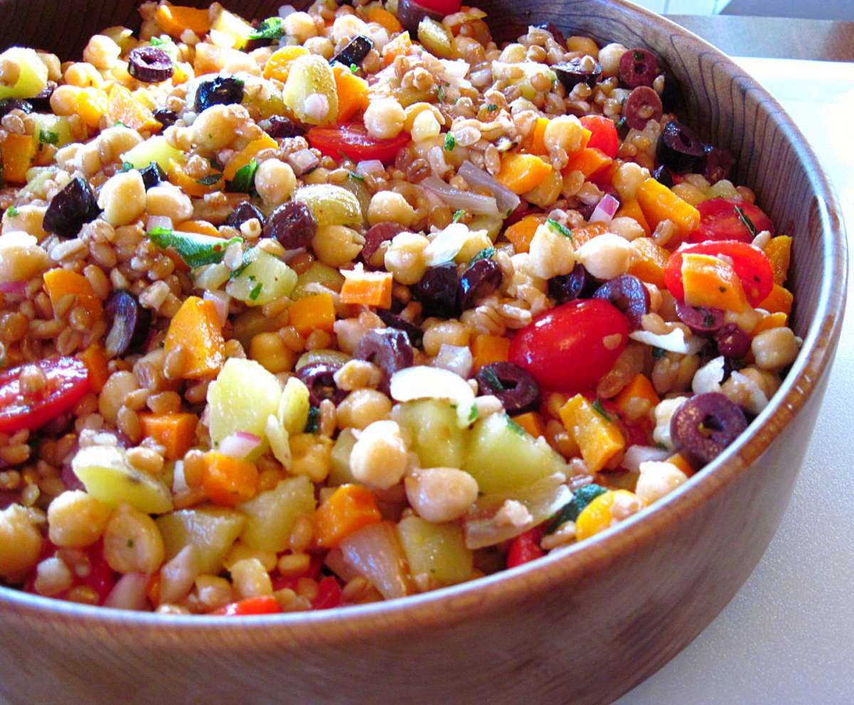 Insalata mista con cereali