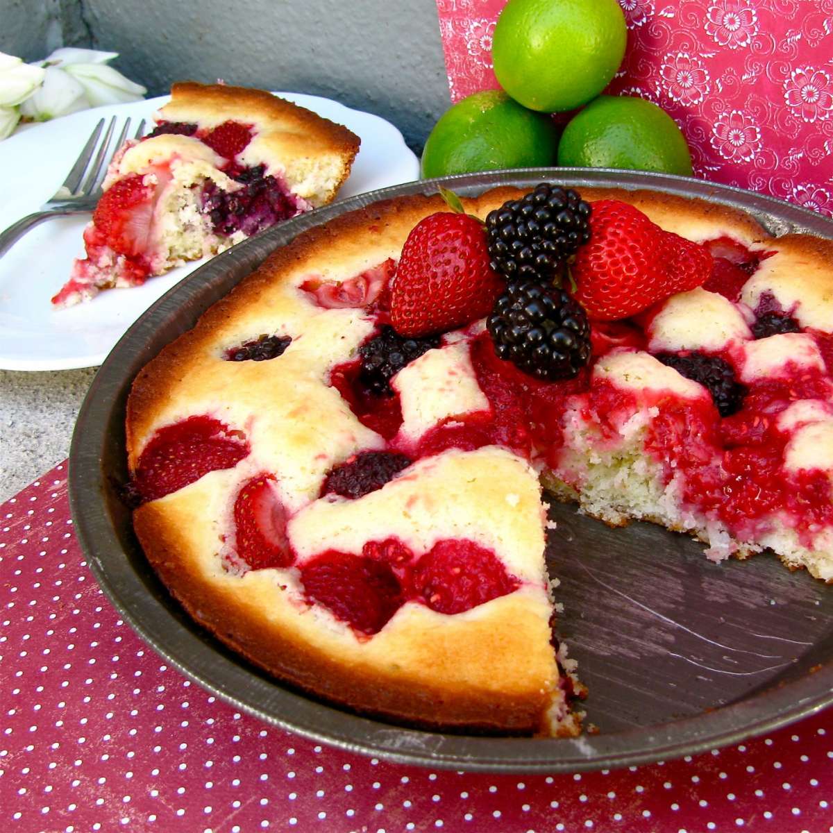 Torta al cocco con frutta