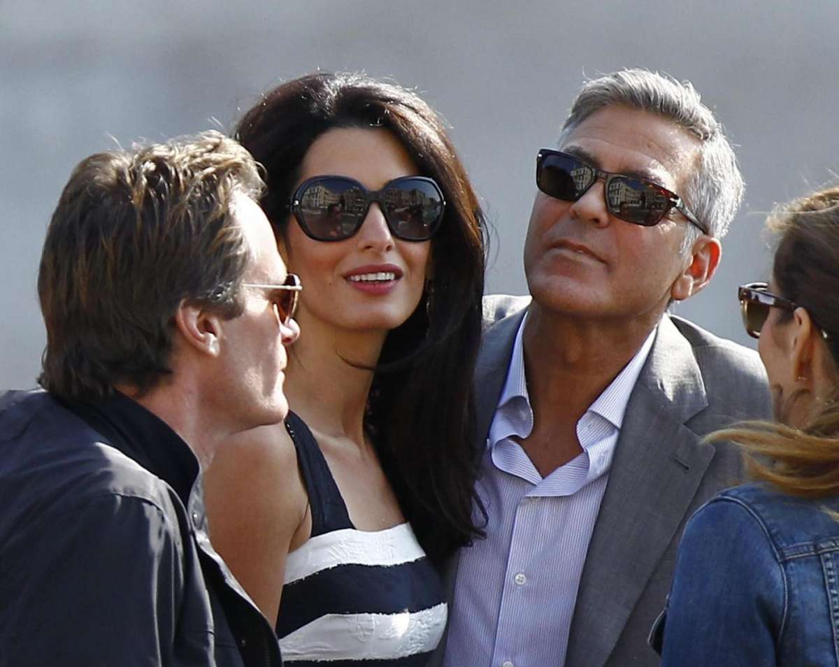 Amal Alamuddin con George Clooney a Venezia