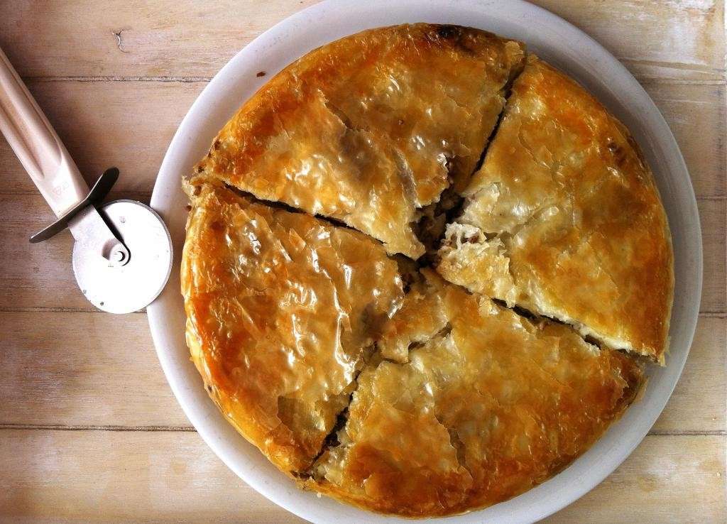 Burek a forma di torta salata