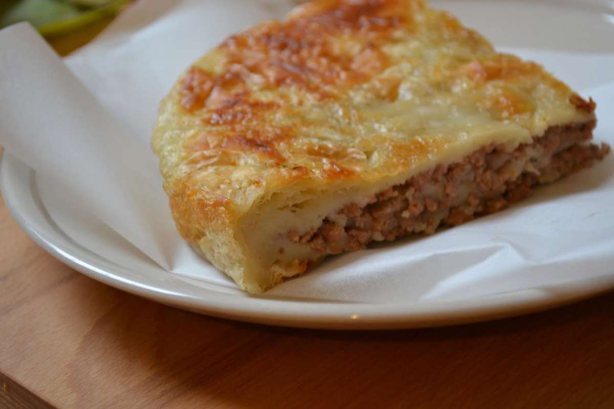 Burek con carne