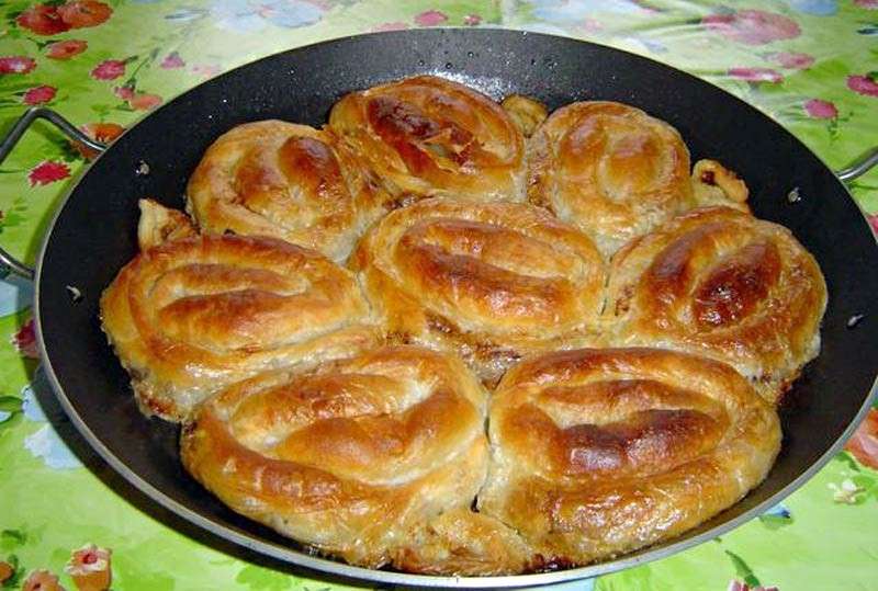 Burek cotti al forno