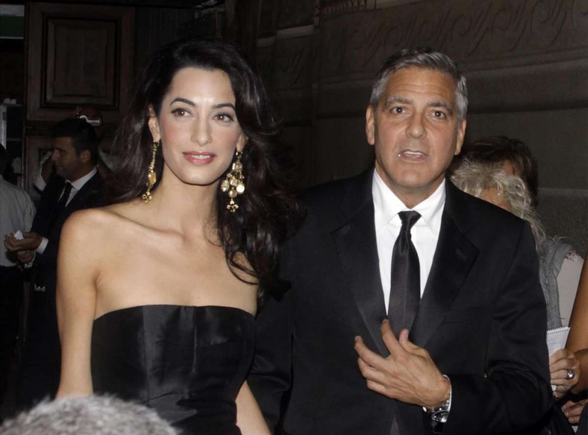 Clooney e Amal Alamuddin a Firenze