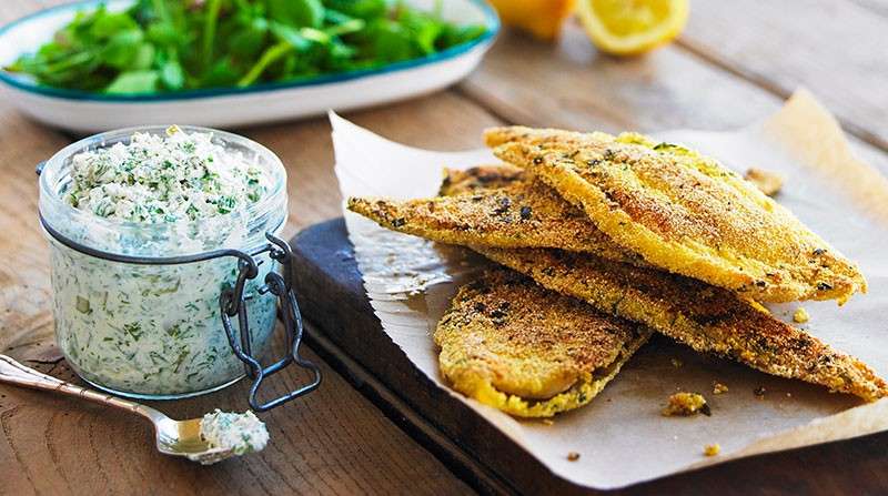 Filetti di platessa impanati con polenta