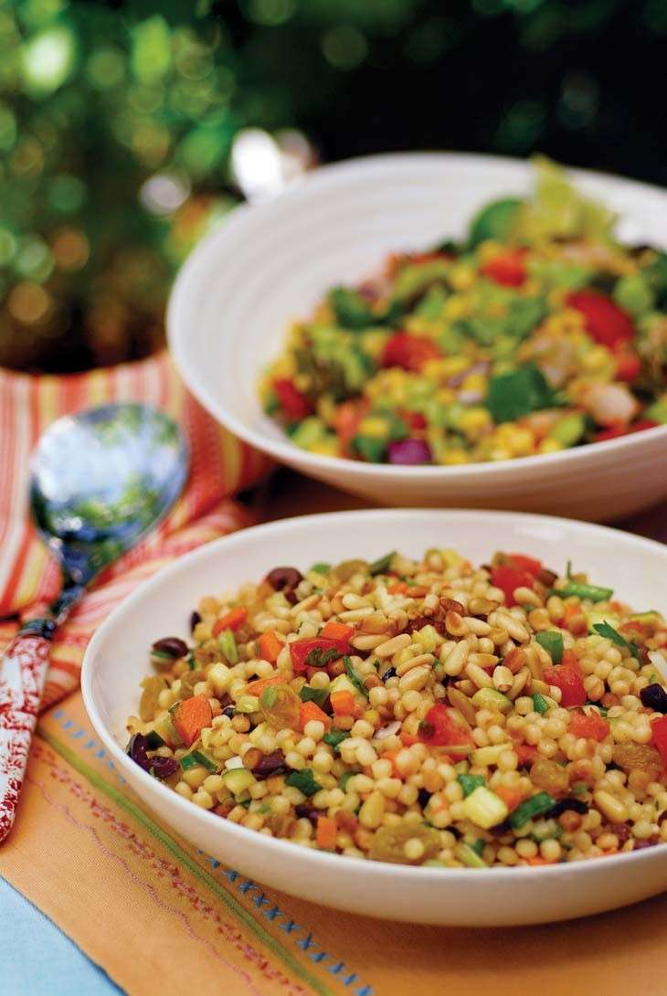 Fregola con pinoli, carote e pomodorini