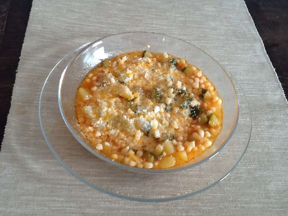 Fregola con zucchine e patate