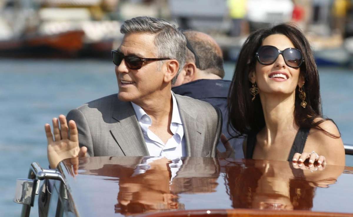 George e Amal arrivano a Venezia