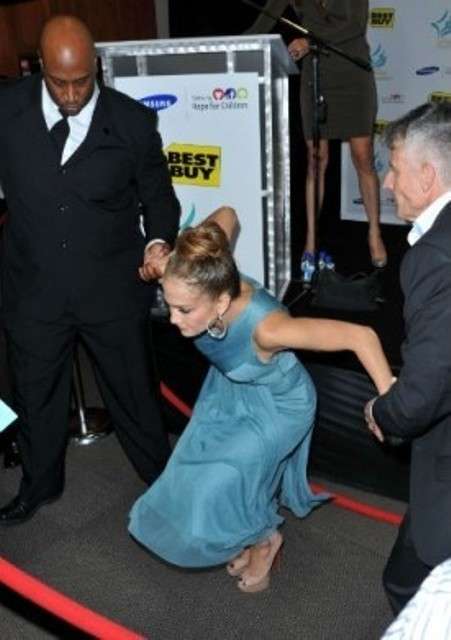 Jennifer Lopez caduta