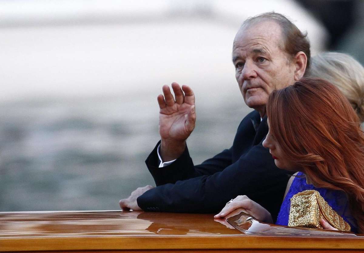 Bill Murray saluta i fotografi