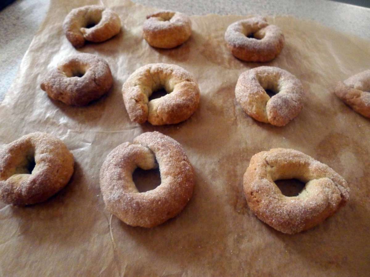 Biscotti al vino appena sfornati