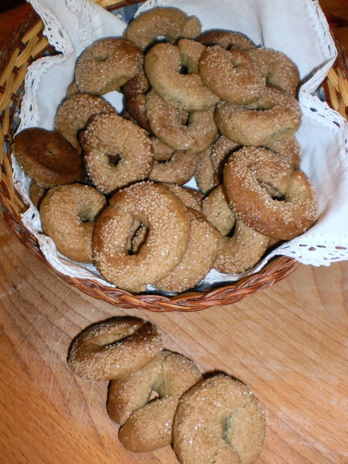 Biscotti realizzati con vino rosso