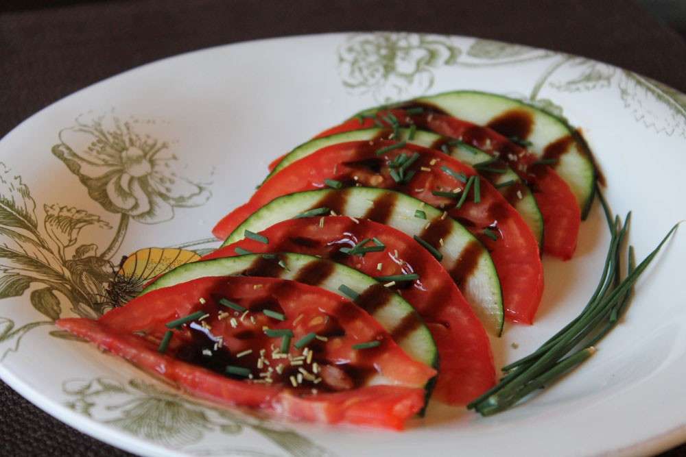 Carpaccio di pomodori e zucchine