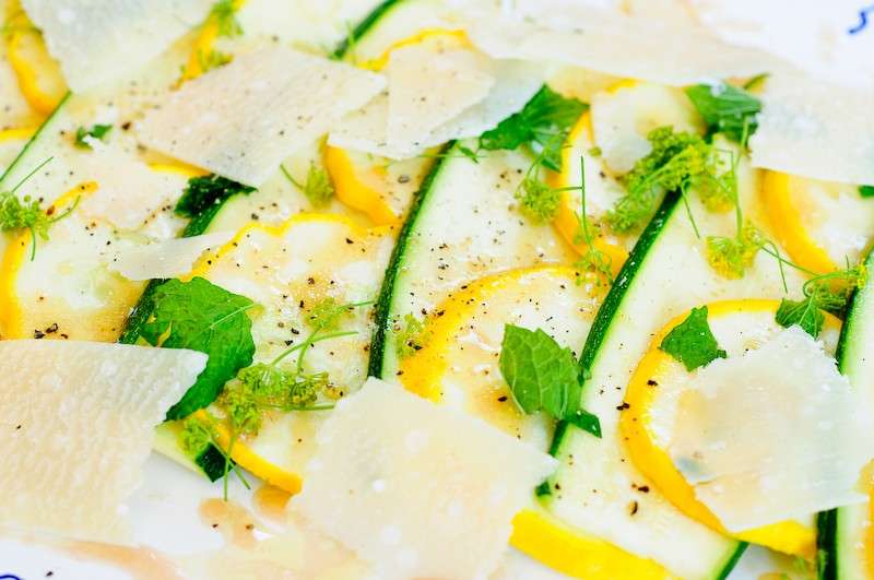 Carpaccio di zucchine con limone