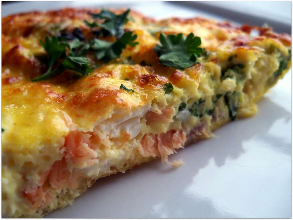 Frittata al salmone e prezzemolo