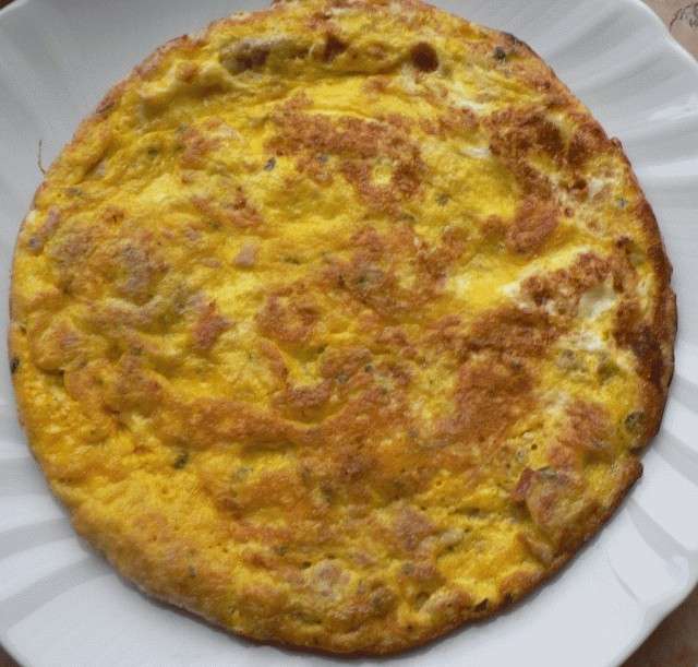 Frittata con cipolle e tonno