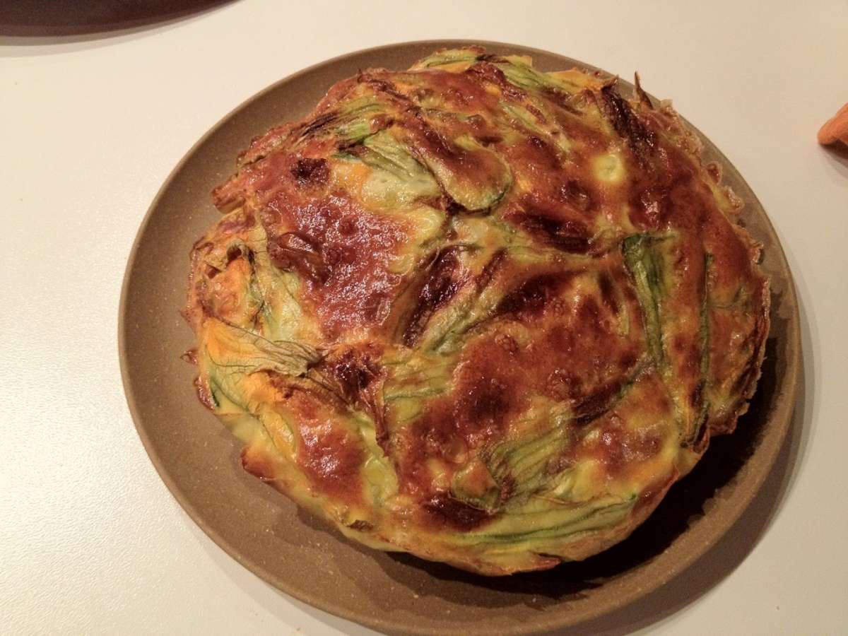 Frittata con fiori di zucca al forno