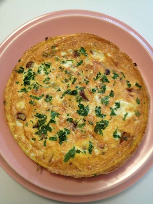 Frittata con patate, funghi e parmigiano