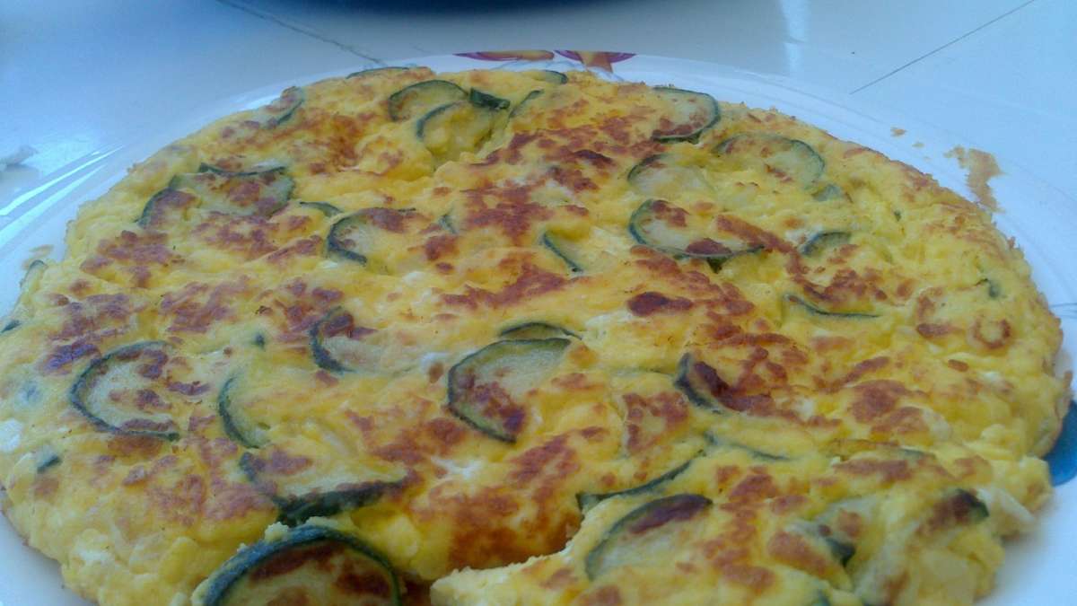 Frittata di cipolle e zucchine